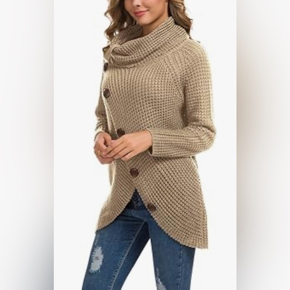 NEW Grecerelle Womens Asymmetric Chunky Button Detail Pullover Sweater Size L - Picture 3 of 14